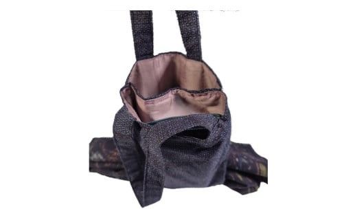 本場 結城紬 総絣 リメイク 亀甲紺 双子 ポシェット 本場結城紬 手作り [BN026ci]