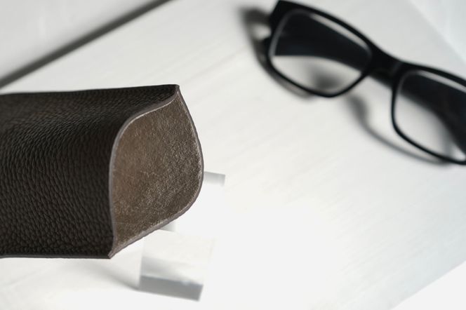 本革 メガネケース ブラック｜革 レザー ステーショナリー インテリア 文房具 メンズ レディース 男女兼用 田村製作所 大阪府守口市 [2313]