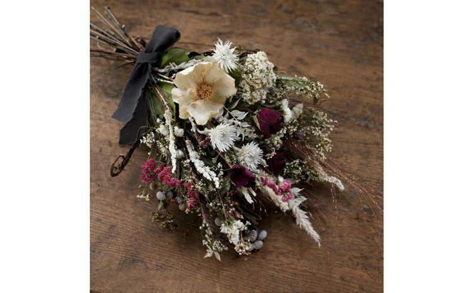 【母の日】プレミアムドライフラワー・ブーケ　フルラージュ＜お届け日：2026年5/4～5/10 当店おまかせ ＞母の日カード付き【 母の日 ギフト アレンジ 花 贈り物 大阪府 門真市 】 272230_BG131