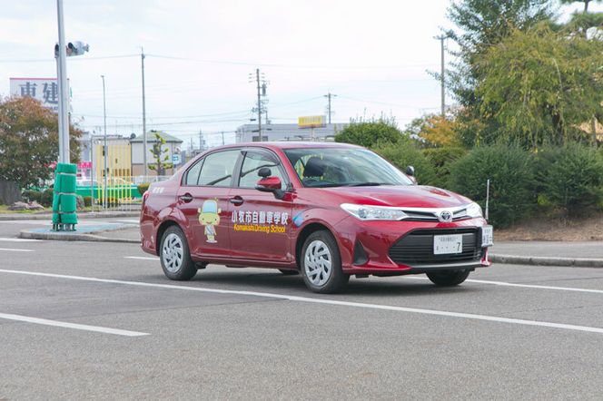 小牧市自動車学校のペーパードライバー教習(1時限分)チケット ［186A02］ 小牧市自動車学校 ペーパードライバー 教習 1時限分 チケット 1枚 路上コース 小牧市内 観光スポット巡り 初心者 サポート 運転 不安解消 ドライビングレッスン 自動車学校 愛知県 小牧市 送料無料