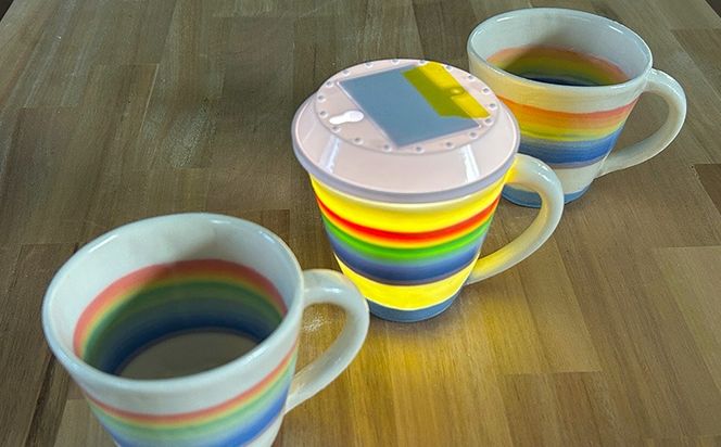 透土練り込み　コーヒーカップ　レインボー柄 日用品 食器 コップ カップ コーヒーカップ 透土 陶器 焼物 やちむん 工芸品 伝統工芸 虹柄 インテリア プレゼント ギフト 贈り物 贈答品 ふるさと 沖縄県 大宜味村