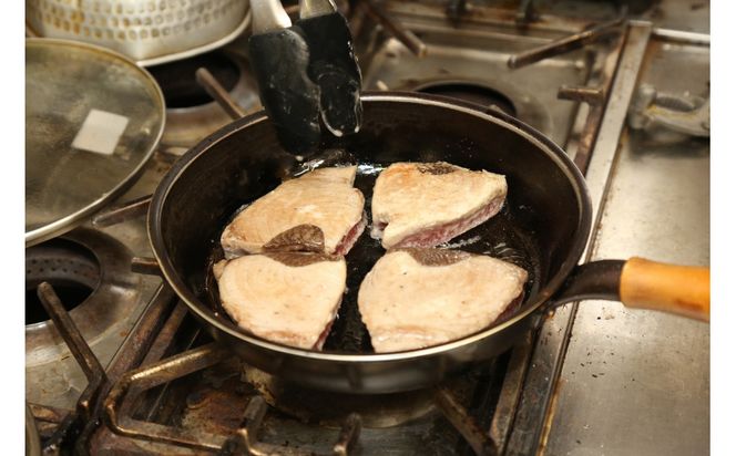 【大容量】日光丸自慢の一本釣りカツオ使用！カツオシーステーキ約1,200g（約400g ×3） 鰹  冷凍 小分け 大容量  時短  便利 個包装 おつまみ おかず 惣菜 晩ごはん 加工品 カツオ 鰹  魚  焼くだけ 222232_BC036