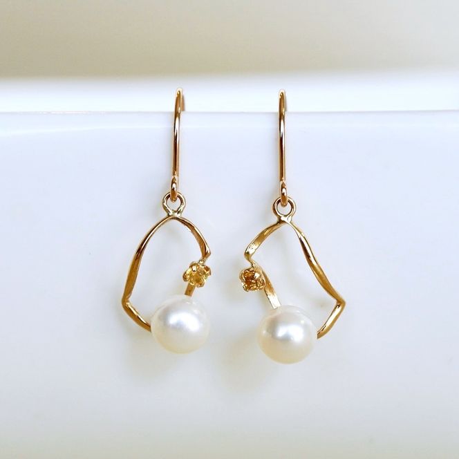 K10YG(10金) イエローゴールド 揺れる シトリン&パール ピアス 保証書付 G-034 242-044-c