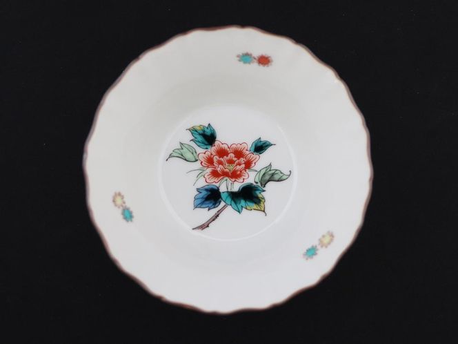 九谷焼　 3.5号小鉢揃　草花絵変り　a01 食器 キッチン雑貨 キッチンアイテム 雑貨 小物 お皿 小皿 食卓 テーブルコーディネート 