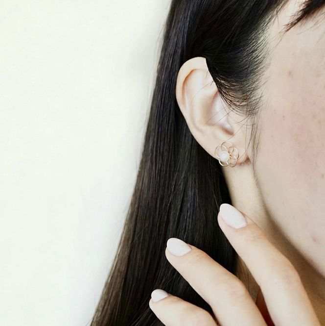 【ジュエリー】K10 イエローゴールド  パール 真珠 フラワー ピアス 保証書付 SE-1858 242-012