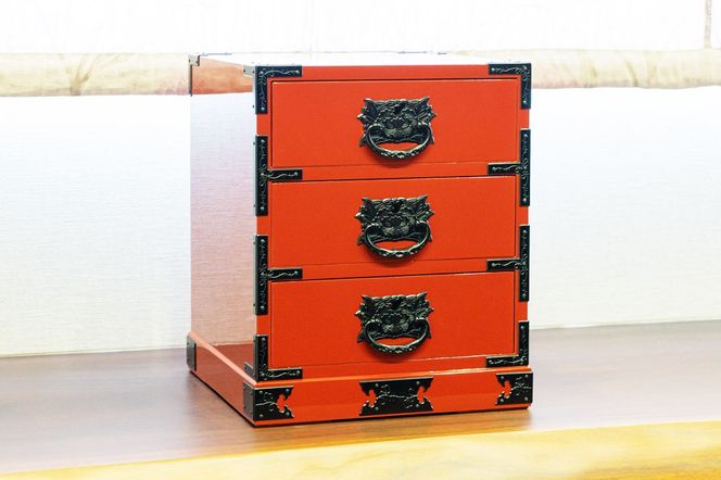 仙台小箪笥 赤漆 45×30×25cm 仙台箪笥 四.五尺部屋箪笥 彫金手打金具 小田俊直作 【特注】 KD
