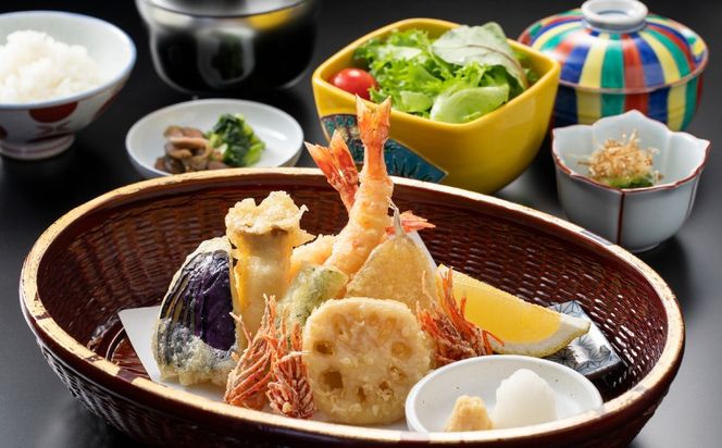 099V037 ホテル日航関西空港 利用券（3,000円分）【旅行 宿泊 出張 前泊 後泊 ファミリー 空港ターミナルビル 徒歩直結】