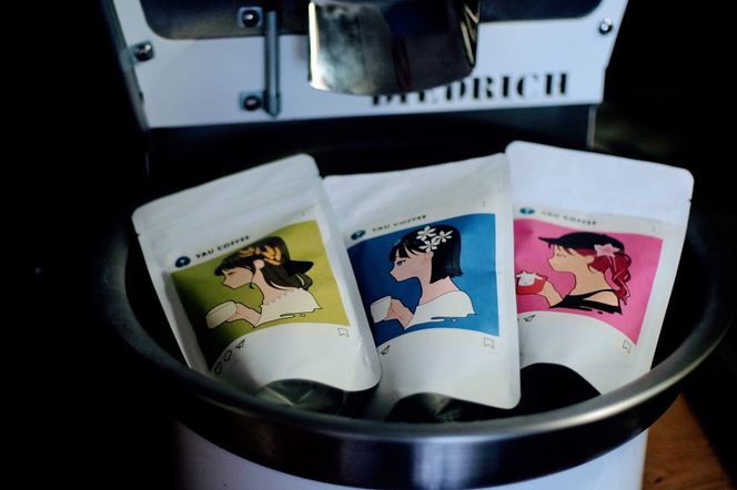 【3種類の多幸感スペシャルティコーヒー】「花三色 スペシャルティーコーヒー粉セット」( 3種類×各100ｇ 合計 3袋(粉)) 232238_CH02-PR