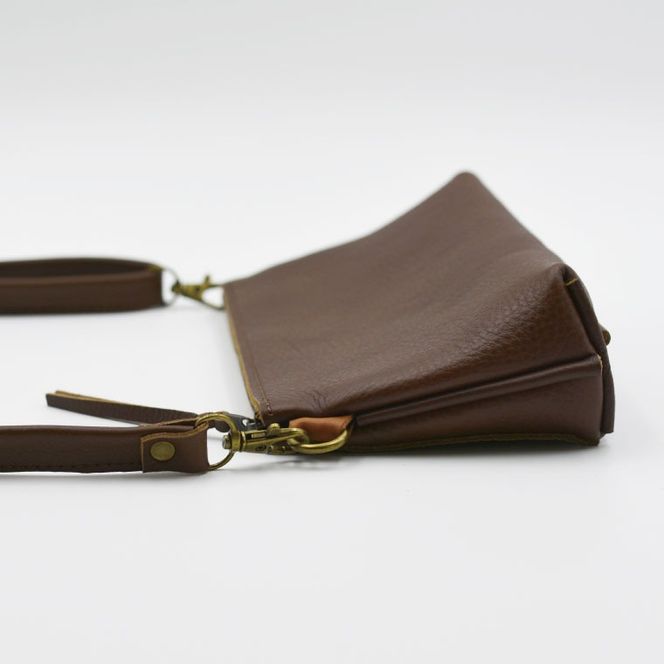 益子の革工房maharoのショルダーポーチ（S）キャメルブラウン｜栃木県 益子町 ふるさと納税 ショルダーポーチ 牛革 手作り（AX105-1）
