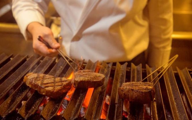 牛肉 ステーキ 仙台牛【 A5 仙台牛 】 希少部位 ランプ 120g×2枚 ＆ イチボ 120g×2枚 セット 計480g / 牛肉 肉 お肉 ブランド牛 国産牛 和牛 黒毛和牛 霜降り 赤身 焼肉 BBQ ステーキ 鉄板焼き 人気 贈答 贈り物 プレゼント ギフト 仙台 すてーきはうす伊勢屋 【iseya002】