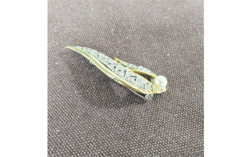20-51伊勢志摩あこや本真珠ブローチ・帯(金色)