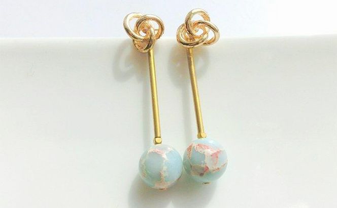 loose knot ピアス アクセサリー 1個【シンプル ブルー ブラウン 天然石 ゴールド 2way クール シャープ 可愛い ギフト プレゼント ハンドメイド 手作り  職人 上品 華やか  ドレス 大人の雰囲気  ラッピング 母の日 結婚式 Q 北海道 幕別町】