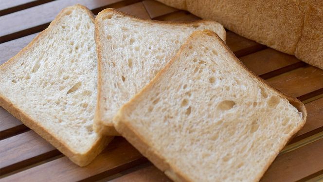 【数量限定】全粒粉食パン1本（３斤分）【国産小麦粉、国産全粒粉】【卵、乳不使用】 ［BR02-NT］