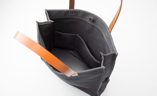 【J-253】ｋｉｉ工房　帆布かばん　スクエアートート２L　先染め黒【高島屋選定品】