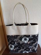 布かばん カルイオモイ トートバッグ 花柄 黒 ベージュ 総裏地 外ポケット 内ポケット 518
