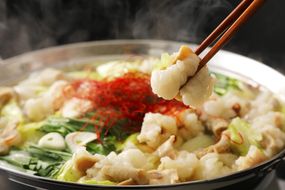 【訳あり！】博多醤油もつ鍋2人前【株式会社木村食品】_HA1761