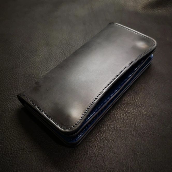 本革トラッカーウォレット　LI001-WCTW-BK 貴重 蝋引きコードバン イタリアンレザー レザー 本革 高級感 上品 プレゼント 贈り物 ギフト [CM-6]