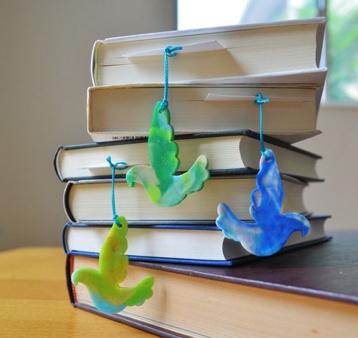 159-2059-01　大磯で廃棄されたペットボトルキャップをアップサイクル＜アオバトチャーム付きブックマーカー３個セット＞【 神奈川県 大磯町 】