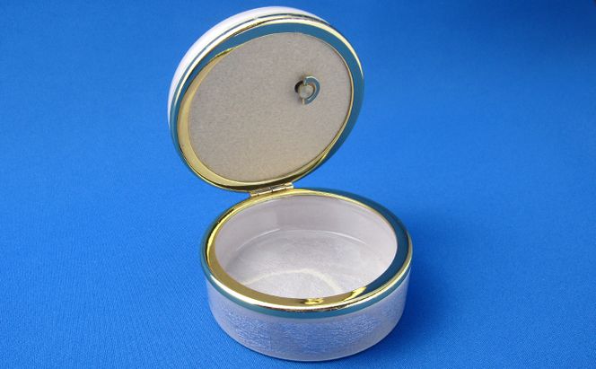 九谷焼オルゴール　銀彩（紫） a05 焼き物 民芸品 工芸品 雑貨 