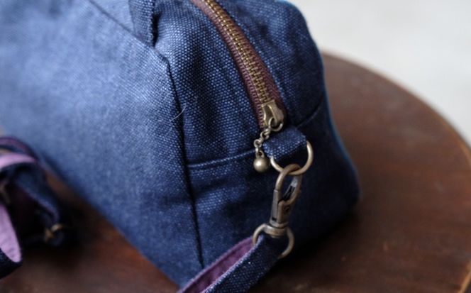 経浮花織 ランチポーチ+plus リーフ柄 (紺色・青系織物) ハンドバッグ 手提げバッグ 小さめ おしゃれ レディース 沖縄市 / FABRIC SHOP MINAMI[BCCS002-02]