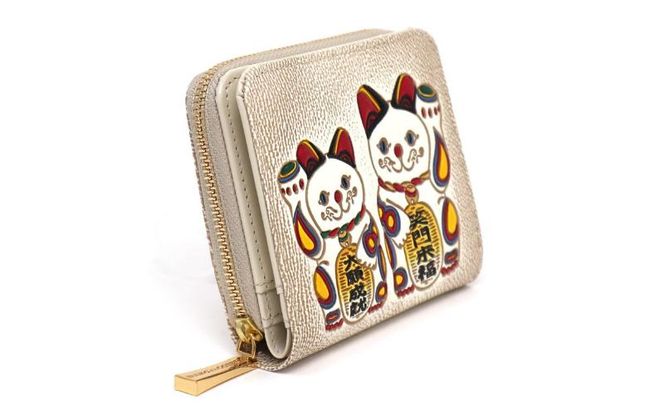 【文庫屋大関】二つ折りファスナーミニ財布 招き猫【皮革工芸品】財布 二つ折り 小物 お札 カード 小銭 コンパクト 牛革 手作り 日本製 墨田区 東京都