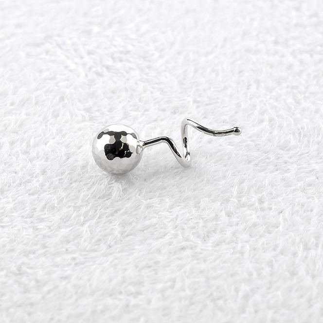 プラチナ ピアス 片耳 丸玉 5mm キャッチのいらないピアス つけっぱなし ミラーボール 金属アレルギー 対応 pt900 シンプル 石なし 地金 キャッチナッシャー 簡単装着 人気 普段 使い250207401pu SWAA259