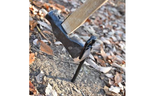 Bushcraft hammer　1本でハンマーと斧が使える