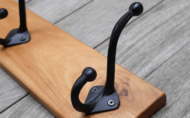 無垢チーク材＆4連大きなアイアンダブルフックのウォールコートハンガー 70cm （ウォールフック，帽子掛け，コート掛け，玄関，家具） 雑貨 日用品 インテリア ウォールハンガ 天然無垢木材 