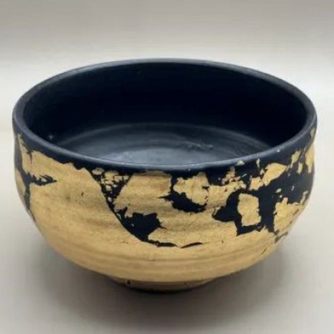 抹茶碗 漆黒 金箔貼り（マット仕上げ）［NF69］ 303446_CU90035