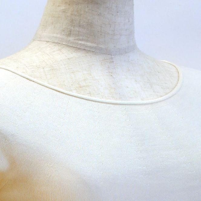 【伊と幸】《白生地の老舗が贈る》姫＋ウォッシャブル シルクニット 半袖(Mサイズ・ホワイト)｜京都 人気 インナー 肌着［ 京都 老舗 絹 ファッション レディース 人気 おすすめ ギフト お取り寄せ 通販 送料無料 ふるさと納税 ］ 261009_B-AZ48