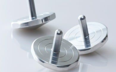 上峰町の金属加工会社製｢上峰 精密コマ｣ 3個セット【受注生産!!】C-521