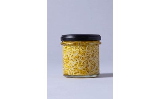 土佐しらす食堂二万匹の「しらすオイル漬け」3個セット しらす オイル漬け 釜揚げ 土佐湾 安芸漁港 六本木 人気店 無添加 保存料不使用 漂白剤不使用 オリーブオイル 米油 白ごま油 プレーン たらこ アヒージョ あおのり 3種 各110g 瓶詰め 高級 ふわふわ 贈り物 ギフト おつまみ 健康 カルシウム 低カロリー 常温保存 安芸市 高知県