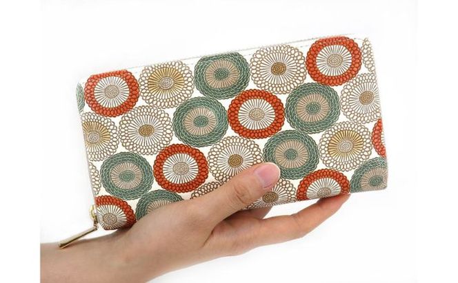【文庫屋大関】 大容量　ぐるっとファスナーの長財布　笠菊＜若草＞【皮革工芸品】 ファッション小物 民芸品 