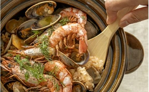 墨：伊賀焼 炊飯 土鍋 かまどさんプレミアム 二合炊き 墨 グッドデザイン賞受賞「公式限定」【ngtn0053-1】