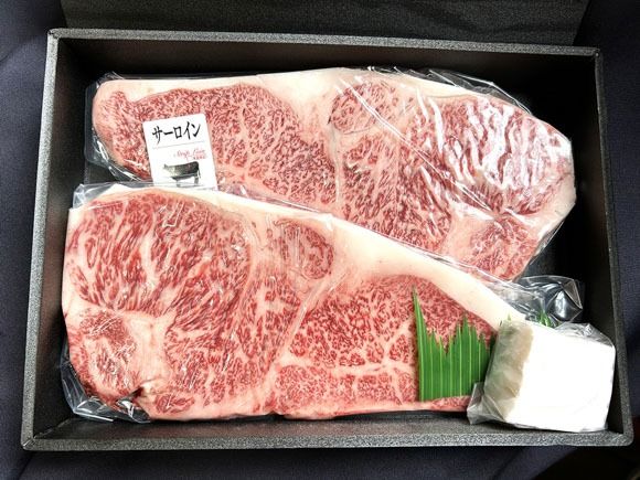 A4A5等級未経産雌牛　特撰　近江牛　厚切りサーロインステーキ　１枚（400ｇ）【FO38U】