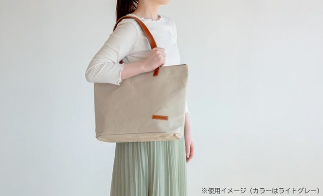 【J-252】ｋｉｉ工房　帆布かばん　天Ｆトート楕円底Ｍ　 先染め黒【高島屋選定品】