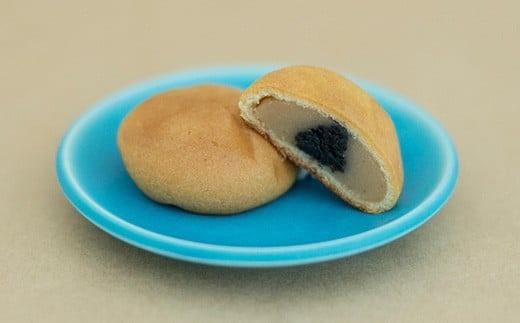 【沖縄の伝統菓子くんぺんバラエティ】琉球焼菓子 くんぺん 20個 & ミルクくんぺん 8個【合計28個】【お土産でも大人気】 KB-20-1