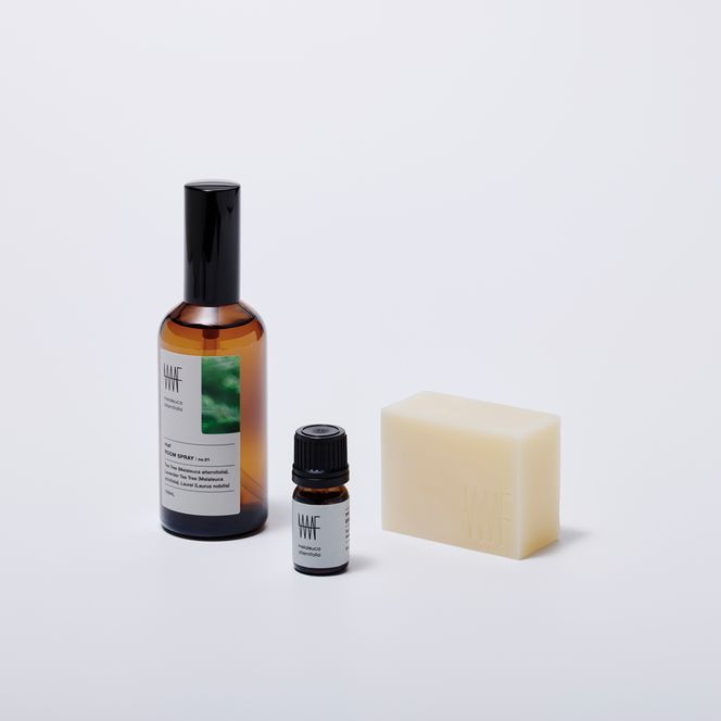 BOX SET (maf essential oil tea tree + maf cold process soap MA + maf room spray No.01)