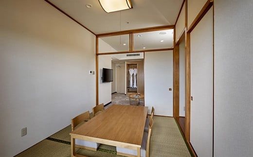 【ANAクラウンプラザリゾート沖縄うるまヒルズ】ファミリースイート（4名様まで）朝食付き