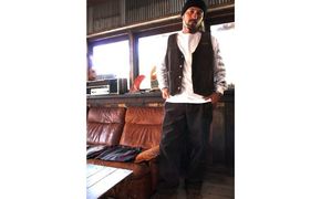 TheCaviar ヴィンテージコーデュロイベスト　ブラウン ファッション 服 男性 メンズ トップス シープボア素材 ボア素材 裏地 保温性 ヴィンテージベスト オマージュ 着心地 日本製 