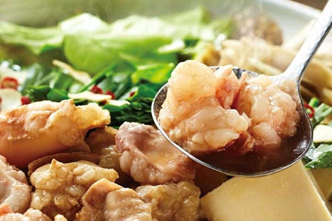 もつ鍋 博多もつ鍋やまや もつ鍋セット あごだし醤油味 1～2人前 [やまやコミュニケーションズ 福岡県 宇美町 um40azo860001] もつ鍋セット モツ鍋 国産 牛もつ 牛モツ 牛ホルモン