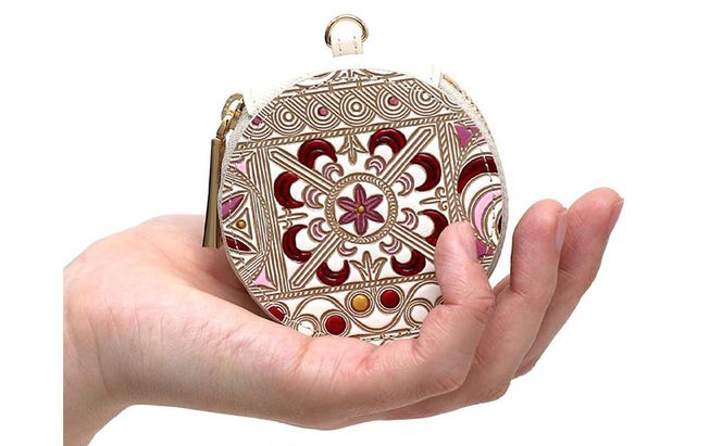 【文庫屋大関】マカロンポーチ 錦紗＜ピンク＞【皮革工芸品】 ポーチ ミニポーチ 小物入れ アクセサリー入れ イヤホン入れ 収納 保管ケース 手のひらサイズ  本革 革 皮革 工芸品 工芸 雑貨 ギフト プレゼント 日本製 東京