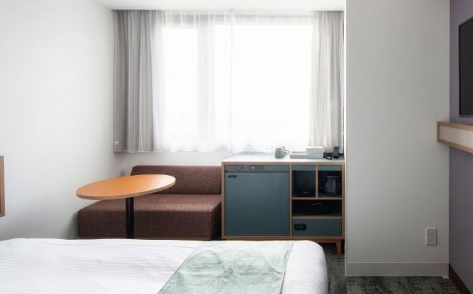 レフ沖縄アリーナ by ベッセルホテルズ ダブルルーム 1泊2日 宿泊券 (1〜2名様/朝食付き) 宿泊利用券 沖縄旅行 ホテル チケット ギフト 沖縄市 / 株式会社すこやかホールディングス[BCAP001]