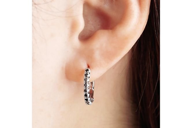 ピアス フープピアス プラチナ PT900 ブラックダイヤモンド 0.36ct 【f215-bd-pt】 [オーダーメイドジュエリーメイ 山梨県 韮崎市 20745466] アクセサリー アクセ レディース ジュエリー ダイヤ 宝石 フープ エタニティ かわいい 輪っか バネ式 キャッチレス 中折れピアス