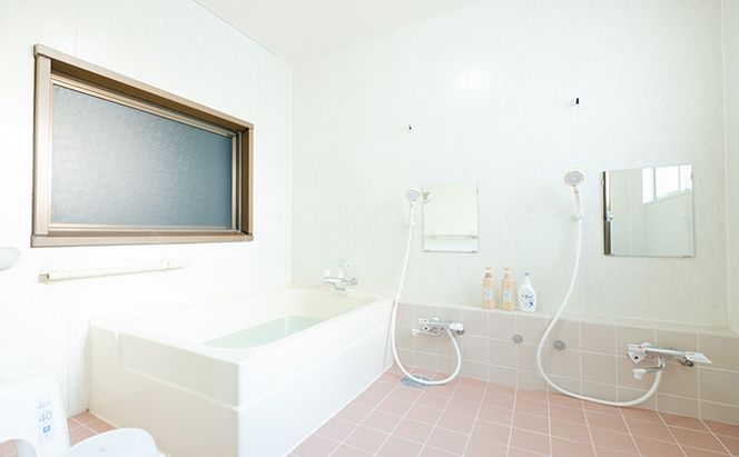 ゲストハウス松よし ご宿泊券 シングルルーム 1泊1部屋1名様 宿泊チケット 一人旅 一人旅行 一人部屋 和 モダン 無人ゲストハウス 料理ができる オープンキッチン 喫煙ルーム トイレ シャワールーム 