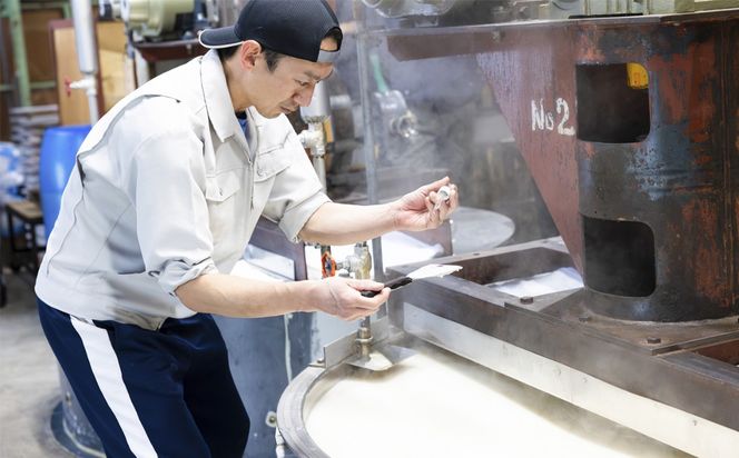 四日市認定地場特産品【泗水十貨店（しすいじっかてん）】オリブ透明石けん　川村養蜂場のハチミツ配合　手提げ袋付き