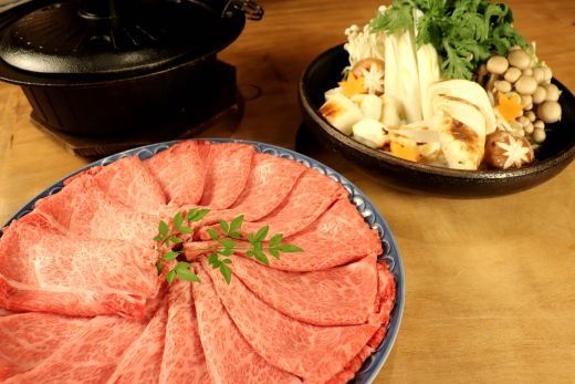 [A5等級] 飛騨牛 霜降り 牛肉 すき焼き ・ しゃぶしゃぶ 用 肩ロース 3kg ( 1kg ×3P)｜すき焼き 黒毛和牛 和牛 すき焼き肉 しゃぶしゃぶ肉 しゃぶしゃぶ ブランド牛 牛肉 牛 肉 お肉 ビーフ ロース すき焼肉 すき焼 冷凍 冷凍配送 岐阜 岐阜県 瑞穂市 ※離島への配送不可