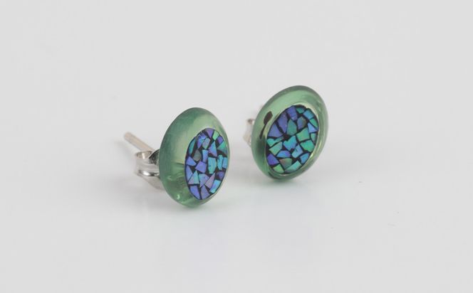 【嵯峩螺鈿野村】グリーンアンバー フラグメントピアス｜京都 老舗 伝統工芸 漆器 ジュエリー［ 京都 老舗 伝統工芸 工芸品 アクセサリー ジュエリー ファッション 漆 人気 おすすめ 職人 お取り寄せ 通販 送料無料 ふるさと納税 ］ 261009_B-AS21