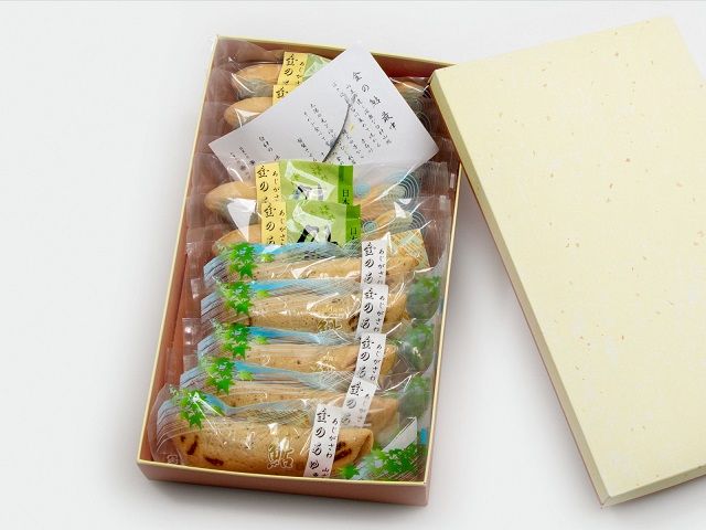 もなか 農林水産大臣賞受賞 金のあゆ最中 + 金のあゆの里 各5個 詰め合わせ 個包装 食べ比べ スイーツ お菓子 菓子 生菓子 和菓子 おやつ デザート ご当地スイーツ ご当地 お土産 ギフト プレゼント 贈答 贈答品 抹茶 最中 常温 常温保存 青森