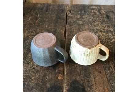 【 アイボリー & アイアン ブラック 】 スープ マグカップ ペア セット 糸島市 / うつわと手仕事の店 研 器 陶器 食器 スープマグ クラフト 手作り [ARD019] 器 陶器 食器 クラフト 手作り マグ ボウル 陶磁器 うつわ おしゃれ